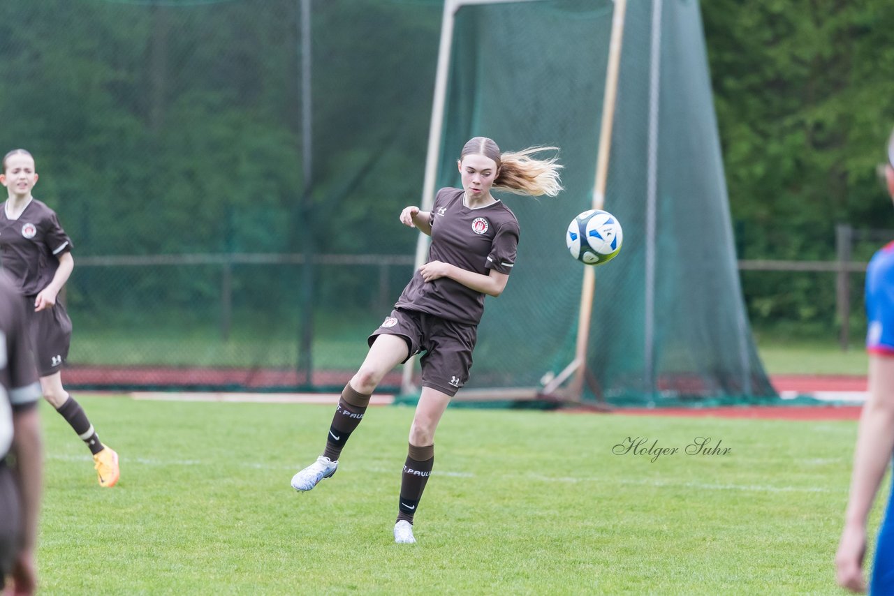 Bild 277 - wCJ VfL Pinneberg3 - St.Pauli : Ergebnis: 2:1